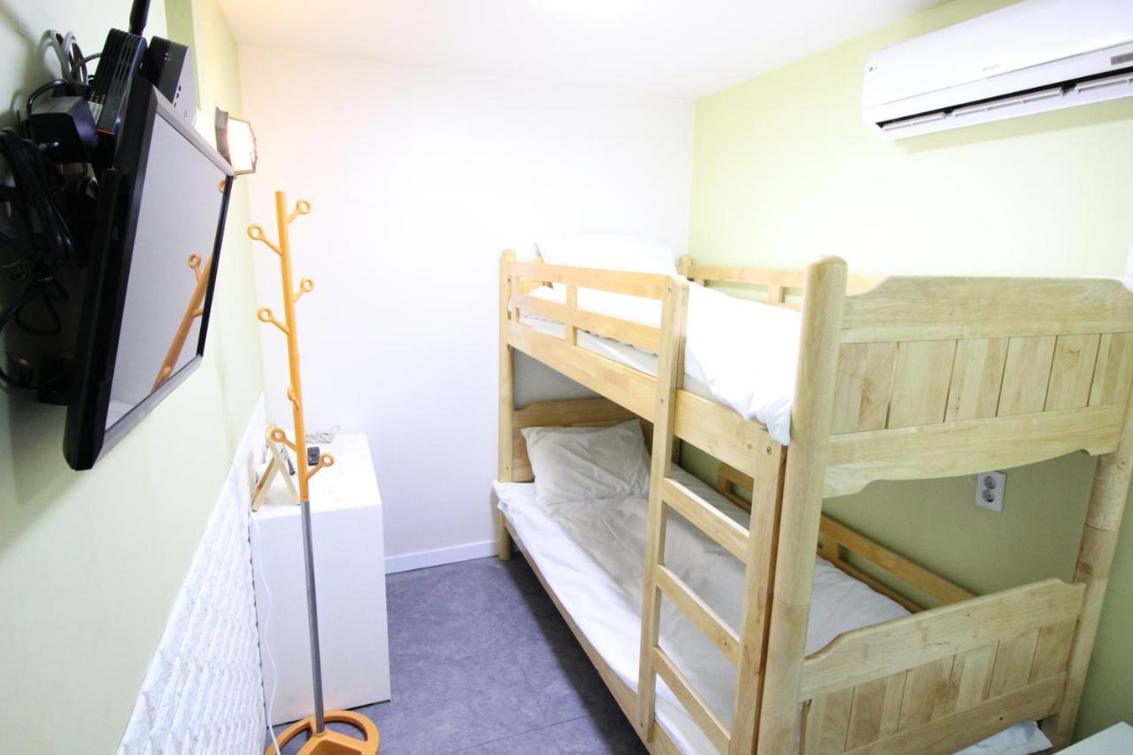 Hotel Golden Park Myeongdong โซล ภายนอก รูปภาพ
